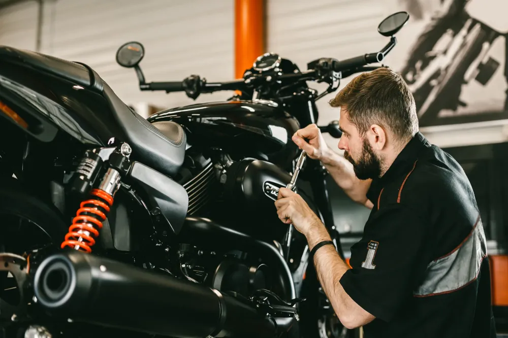 Moto shop près de Anet